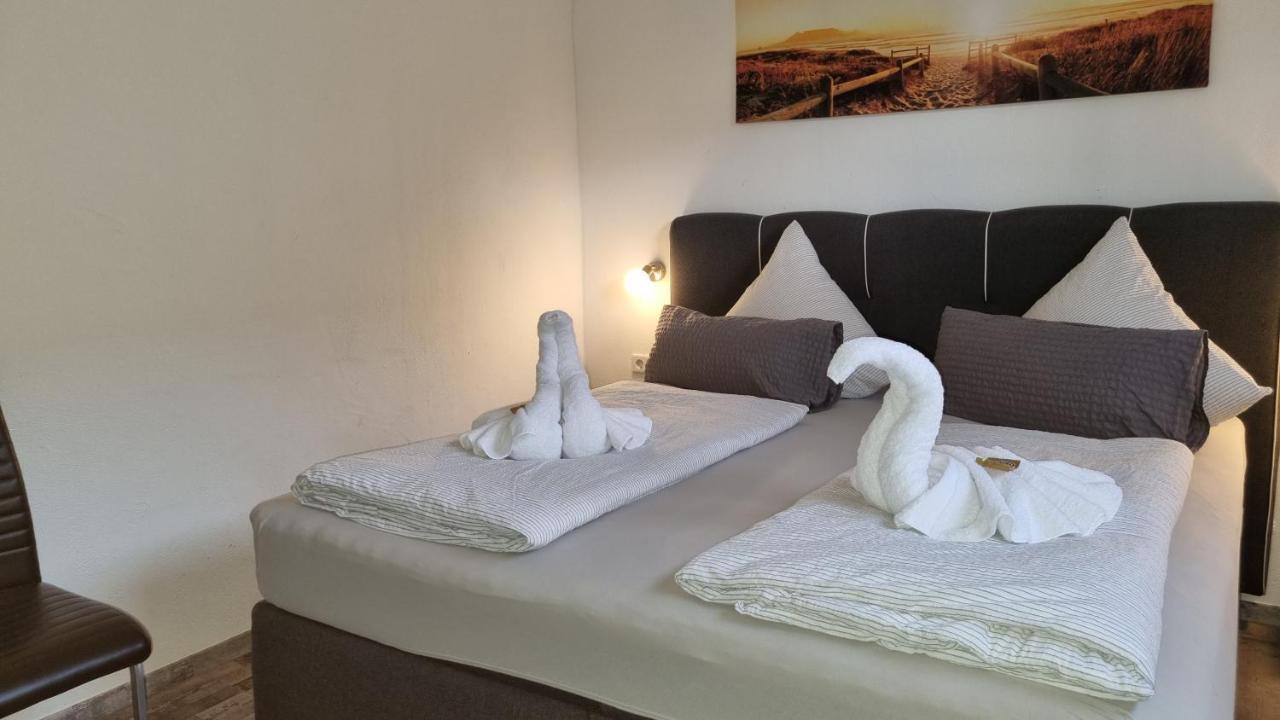 Pension Likedeeler Suite Sir Henry Morgan Боркум Екстериор снимка